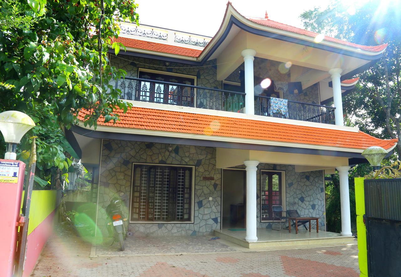 Daffodils Homestay Alappuzha エクステリア 写真